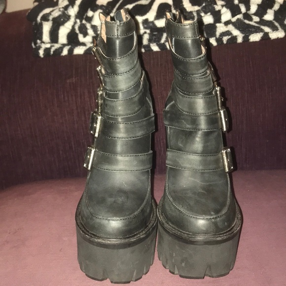 Jeffrey Campbell platform buckle shoes - Picture 3 of 4